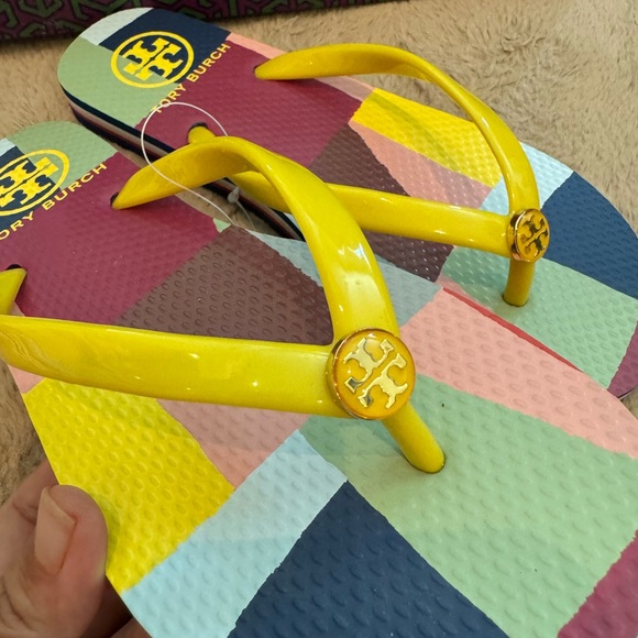 NWB Tory Burch colorscape classic striped edge flip flop Size 6 Sandals - Picture 5 of 8